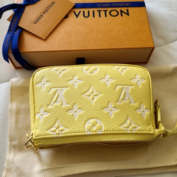 MINI POCHETTE YELLOW SPRING IN THE CITY COLLECTION LOUIS VUITTON - Picture 4 of 8